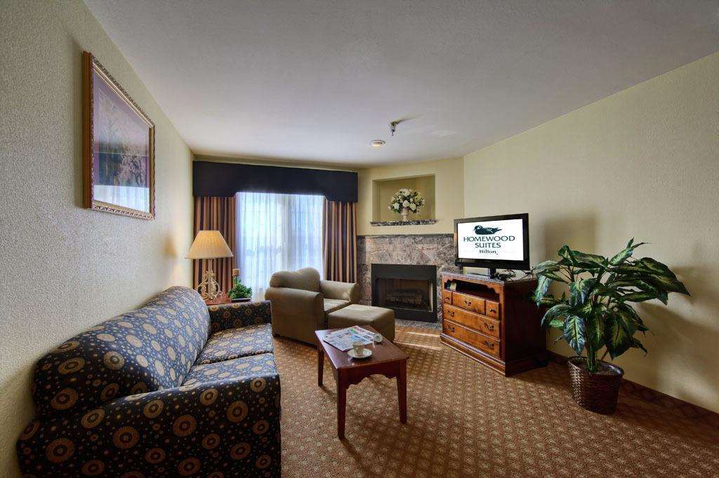 Homewood By Hilton- Hotel